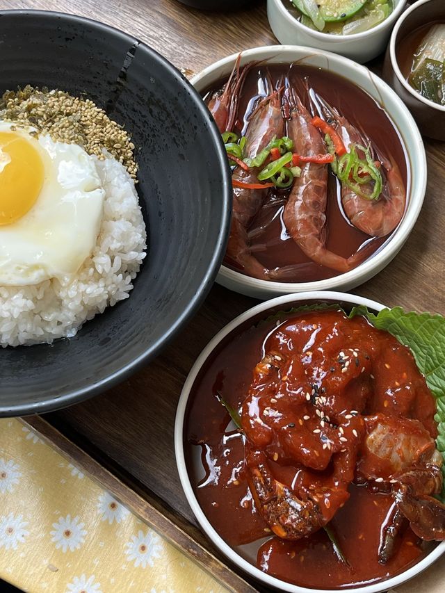 속초에 감성 미친 음식점이지만 맛있는 새우장을 내어주는 제제네식탁