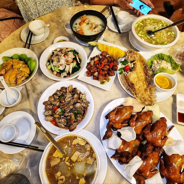 必食經典龍華脆皮燒乳鴿