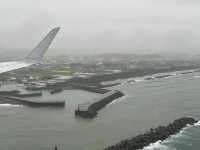 福岡空港→高知(龍馬)空港へ。JAL『エンブラエル』で高知へ飛ぶ。