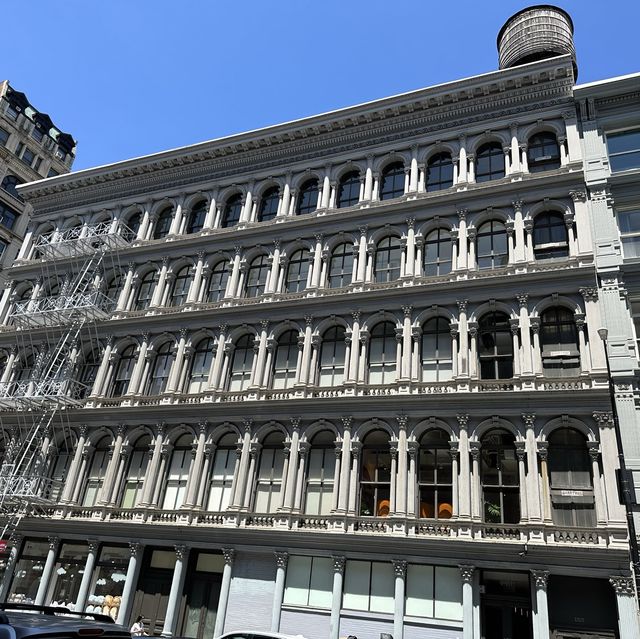 🛍️ A walk around the chic SOHO