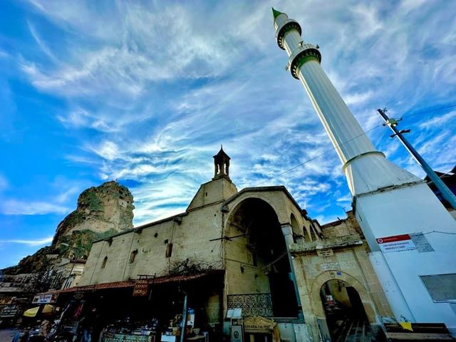 土耳其🇹🇷 奧塔希薩城堡、三姐妹岩及駱駝岩
