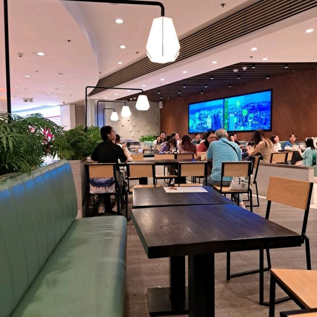 Shake Shack🍔漢堡包餡料豐富🍟厚脆薯條🥤奶昔💕太美味了✨