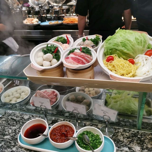 嘩！原來荃灣有間咁有水準嘅自助餐<Cafe Circle滋味蟹饌自助餐 >