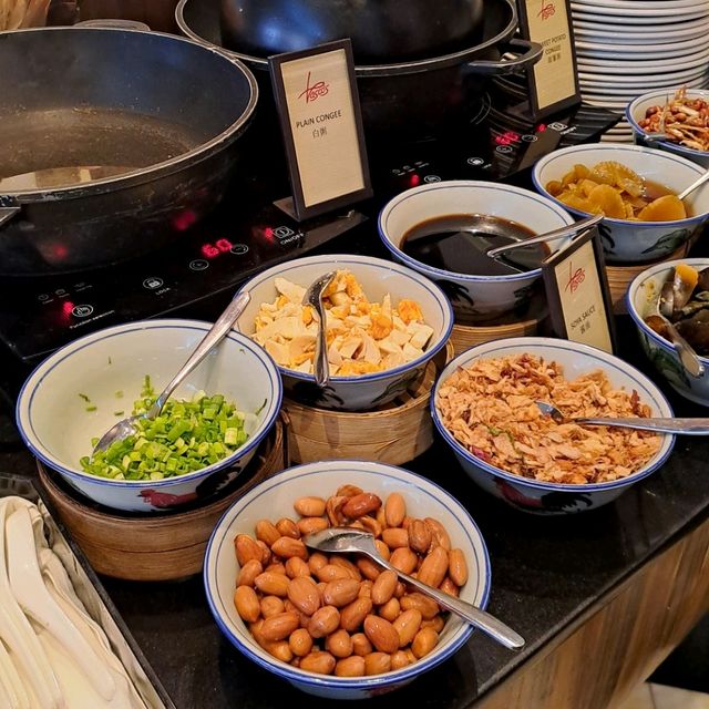 LUXURIOUS BUFFET BREAKFAST IN KUALA LUMPUR