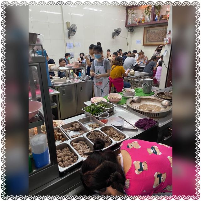 (泰國/曼谷）中國城的排隊美食-陳億粿條店 (ร้านก๋วยจั๊บนายเอ็ก)
