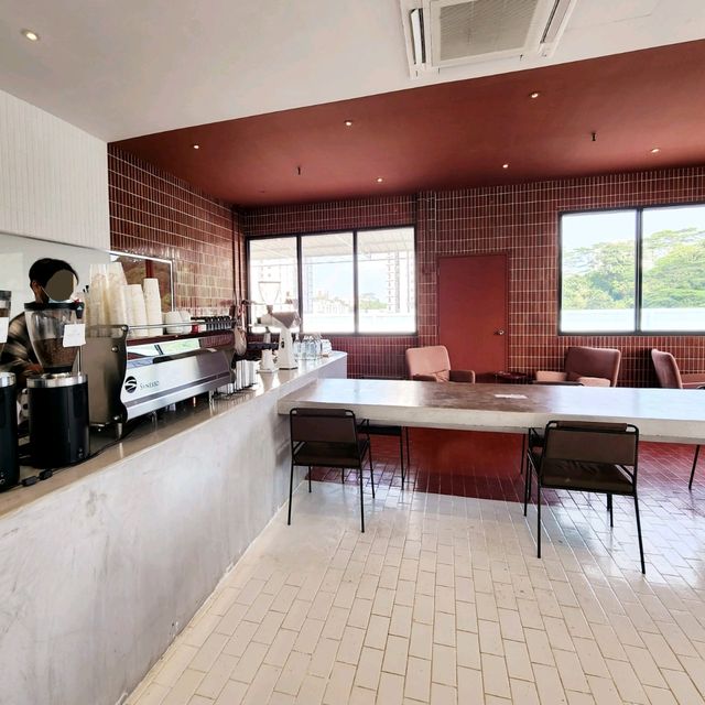 Hidden rooftop cafe in west of sg: Coexist Coffee Co. 