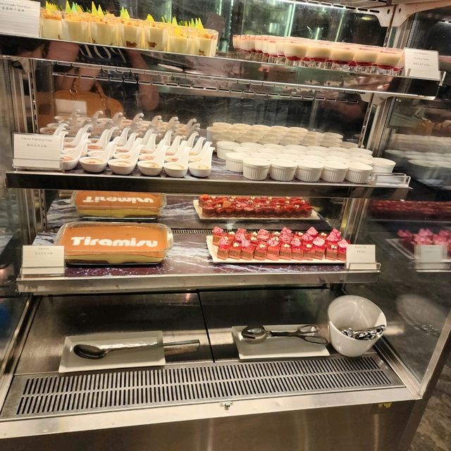 美麗華酒店平日自助午餐 美麗華酒店平日自助午餐