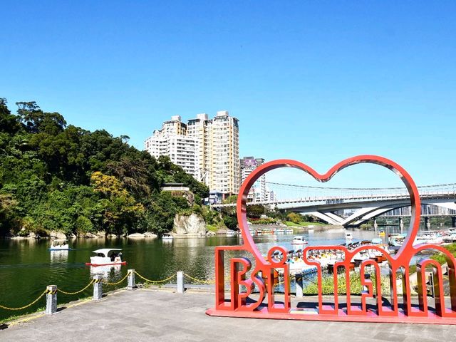 지하철역에서 바로 이어지는 신세계 비탄풍경구 碧潭風景區, 옥색 호수를 보며 망중한을 즐기다.