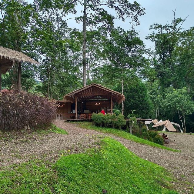 📍"หลงเขา"บ่อเกลือ น่าน คาเฟ่ริมธารแสนชิล