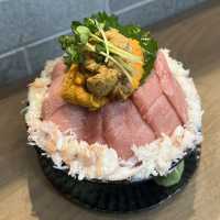 爆瀉魚生丼