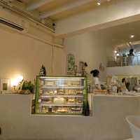 คาเฟ่ Comfee Phuket ย่าน old town