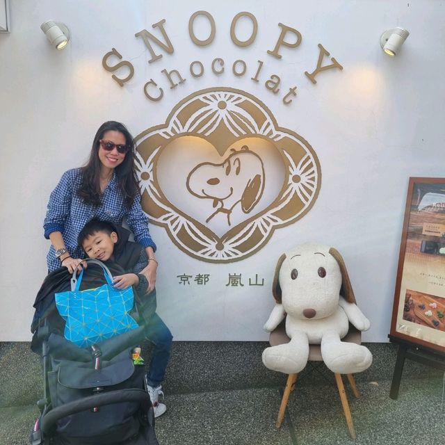 Snoopy Chocolate Shop 🍫