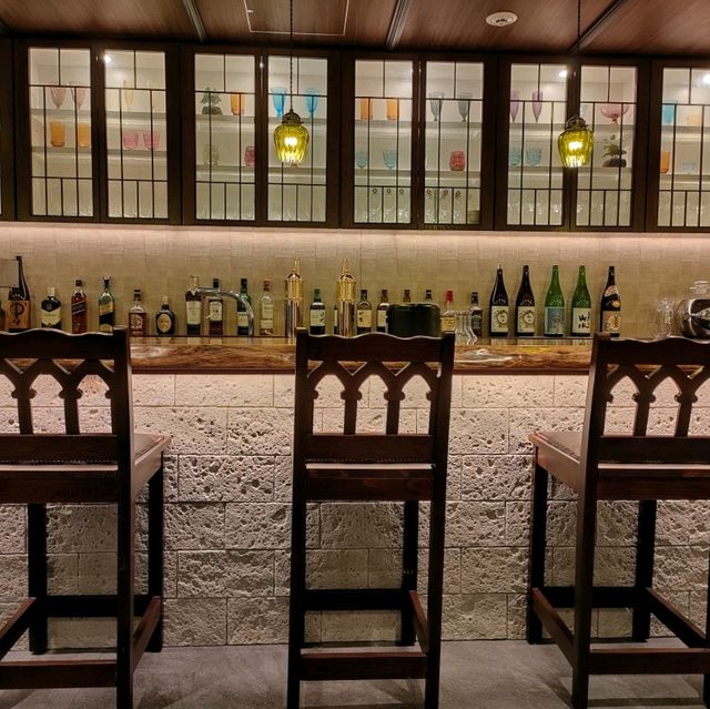 【京都 三条】ウエルカムドリンクはワイン飲み放題✨