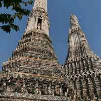 วัดอรุณราชวราราม เป็นหนึ่งในสถานที่แลนด์มาร์คสำคัญ