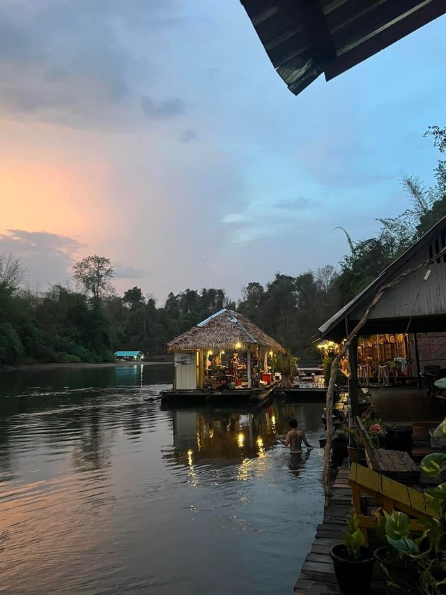 แพน้ำเหนือ แพกิ่งไผ่