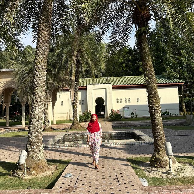 Amazing Moroccan Pavilion Near Us