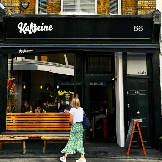 LOVELY AUSSIE/KIWI OWNED COFFEESHOP IN LONDON!