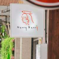 Merry Cafe 