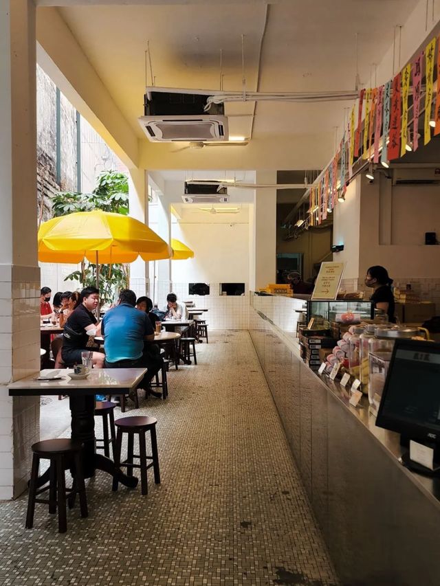 113-Year-Old Chinese Pastry Shop In KL😱🥮 