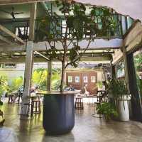 Delicious breakfast at Piccolo Vicolo cafe’
