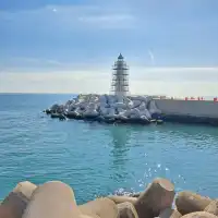 釜山🇰🇷青沙浦天空步道紅白燈塔～海水湛藍🌊