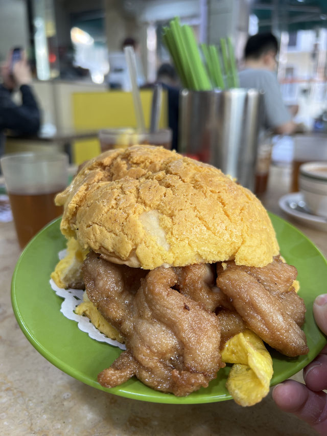 澳門🇲🇴地道推介👍🏻平民餐廳新鴻發美食😍人氣豬扒包