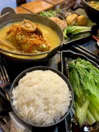  人氣龍蝦湯泡飯、鮑魚花膠雞煲翅