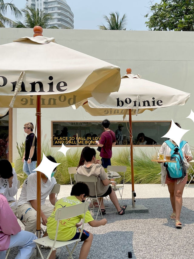 📍bonnie on the beach (ชะอำ - หัวหิน)