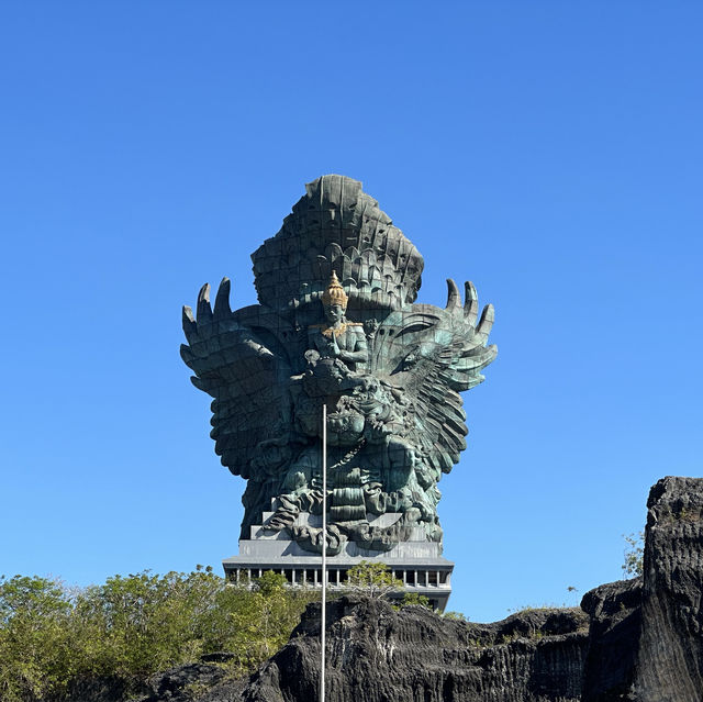 สวนวิษณุ Garuda Wisnu Kencana