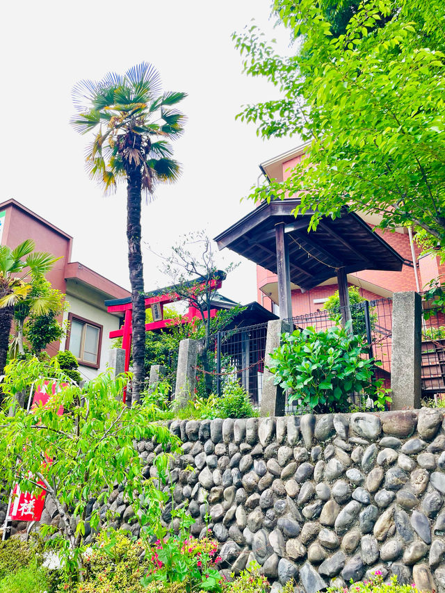 【共光稲荷神社/東京都】ちょっとレトロ⁉︎な手水舎あり