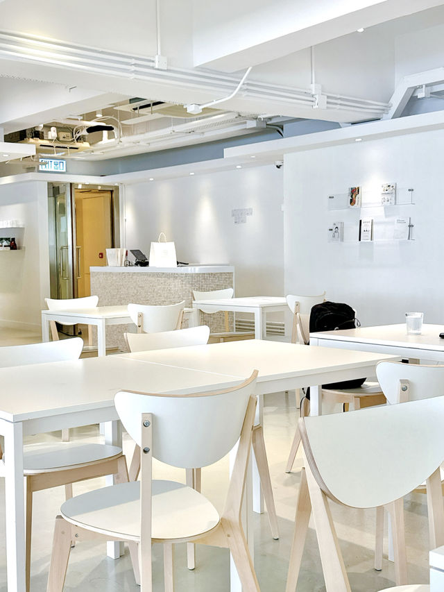 [召集咖啡控] 純白cafe，必點拉花咖啡！