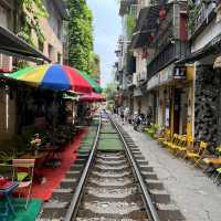 Hanoi Street Train 🚆🚂