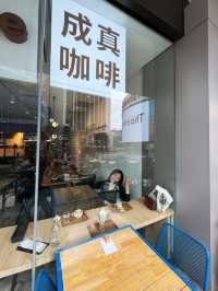 Cafe with Pavillion KL view 🛍️🛒