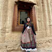 Photoshoot at Shangri-La Wearing Tibetan Costume 