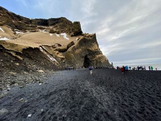 冰島｜世界十大海灘之一
