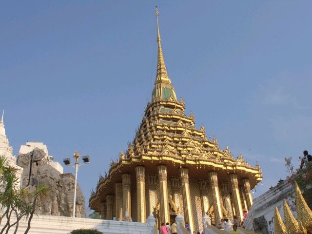 มาไหว้พระพุทธบาท ที่สระบุรี