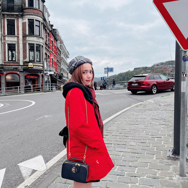 เมือง Dinant ที่เบลเยี่ยม