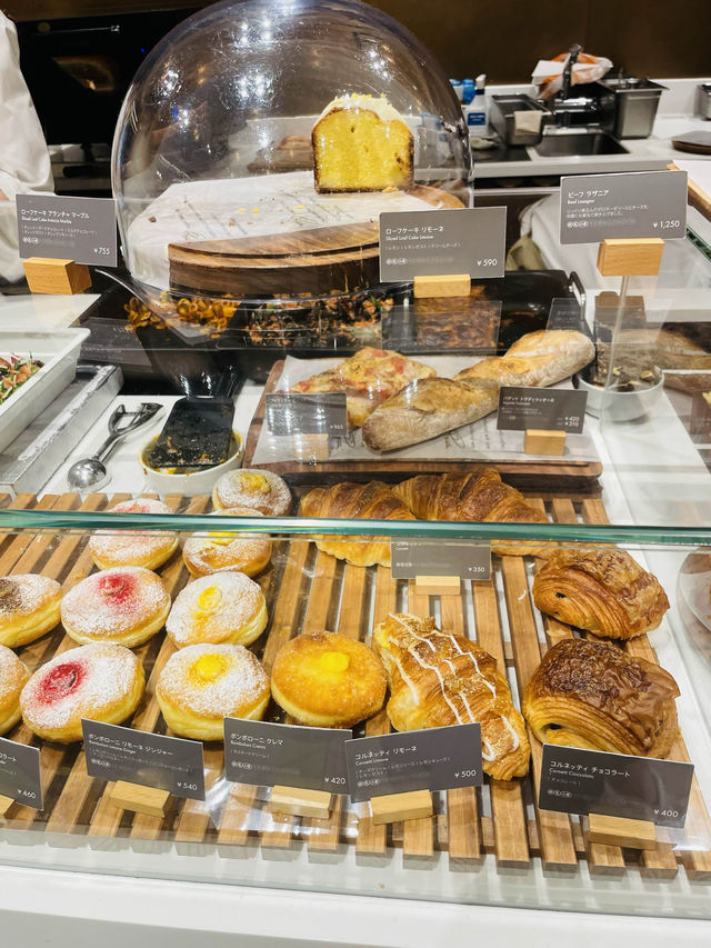 【東京:銀座】日本でも数店舗のみ！スターバックスの高級店！！