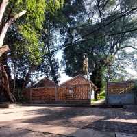 DUMUK BARETO | A SUNDANESE RESTAURANT WITH A VINTAGE TOUCH,OR "BARETO"
