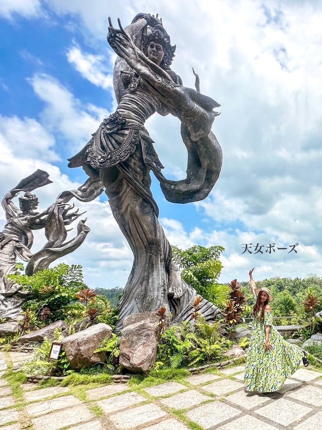 【バリ島】ウブドにある巨大な彫刻の天女がいるレストラン