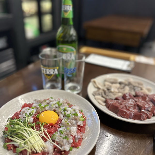 【韓国】大行列！人気すぎる生ユッケが食べれるお店！