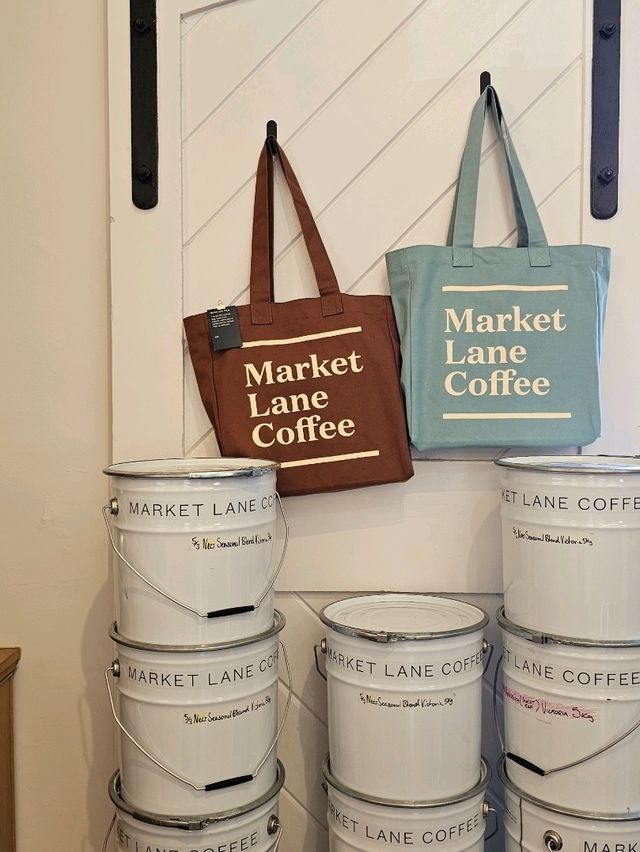 멜버른 커피와 굿즈로 사랑받는 곳☕️🤎