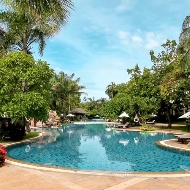 Ravindra Beach Resort and Spa, Najomtien