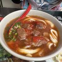 北投非吃不可的美食（山西刀削蕃茄牛肉麵）