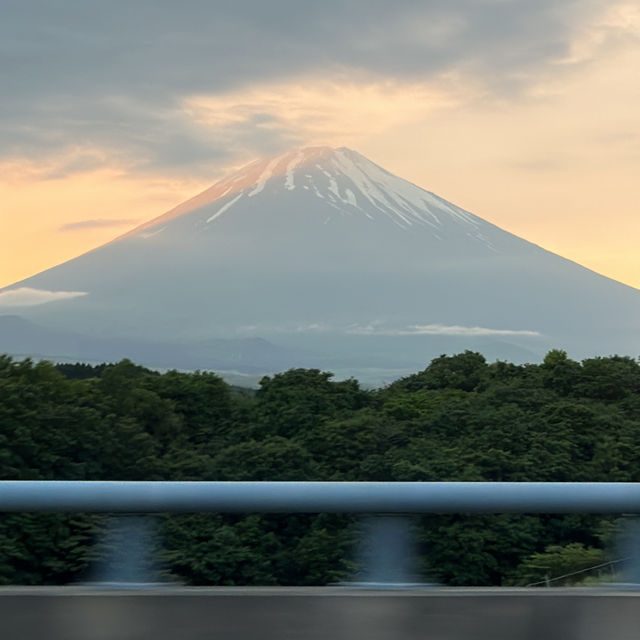 終於找到富士山絕美打卡位