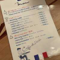 絶品ケーキとハーブティーで癒される本番のフランスカフェ🇫🇷☕️🤍