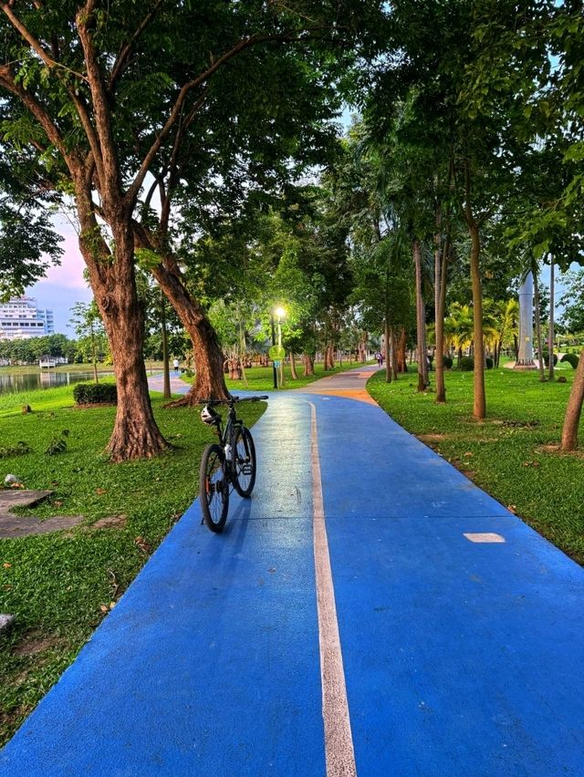 ปั่นจักรยานที่หนองประจักษ์ได้นะ