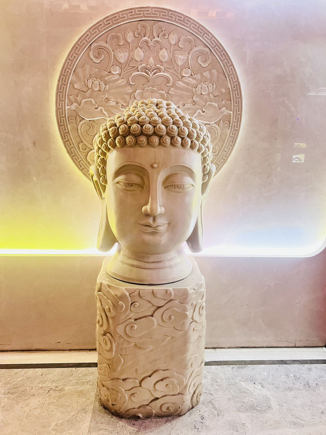 日夜景观の大佛寺 (广州) / Day and night view of the Big Buddha Temple (Guangzhou)