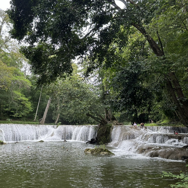 น้ำตกเจ็ดสาวน้อย จ.สระบุรี