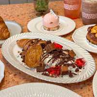  Wondering Cafe & Bakeshop